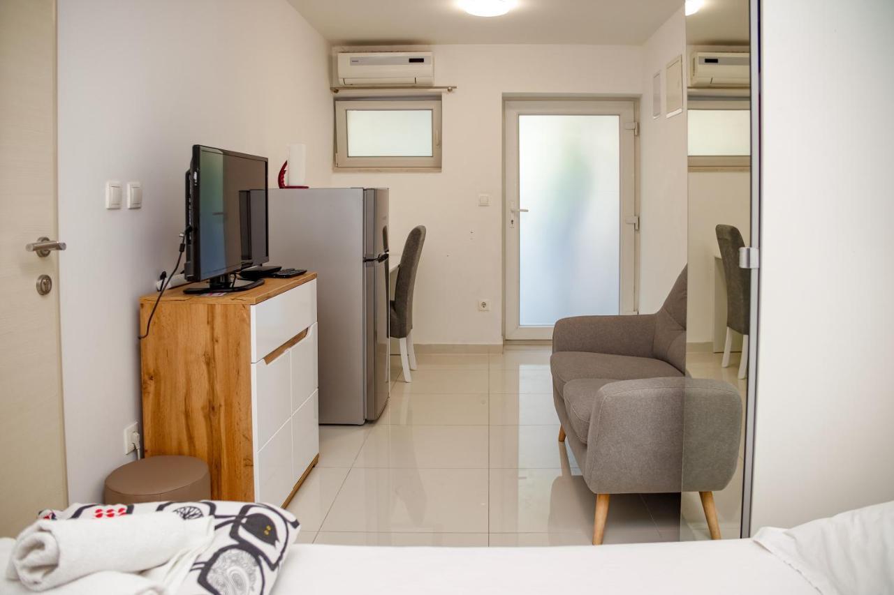 Studio Apartman Hotel Split Exterior photo