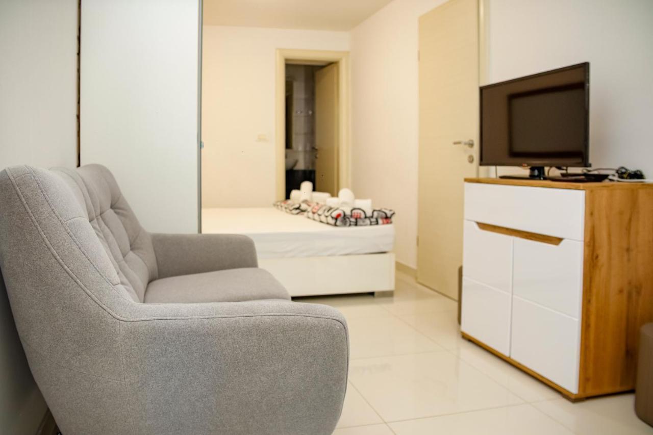 Studio Apartman Hotel Split Exterior photo
